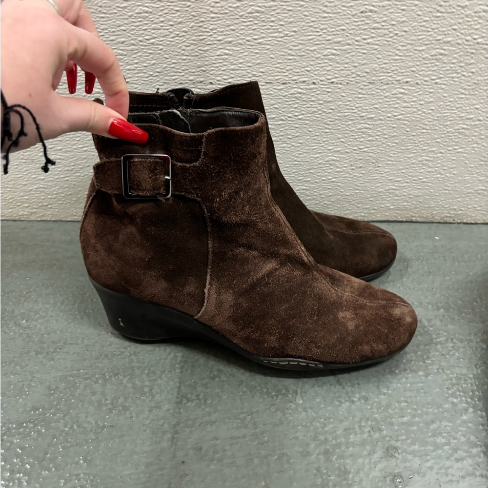 Aerosoles ankle booties